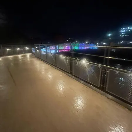 דירה 1 Bedroom Flat With En-suite *